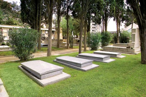 Panteones del Cementerio de Sant Just Desvern